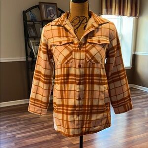 Size L heavyweight lined flannel brown pink and white with pockets